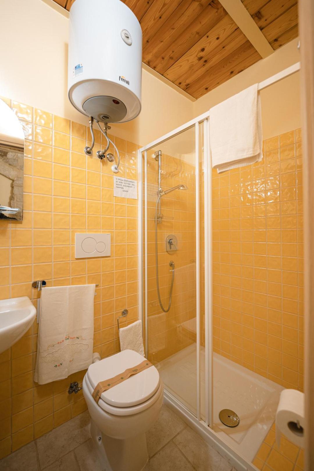 La Piccola Torre Hotel Bisceglie Phòng bức ảnh
