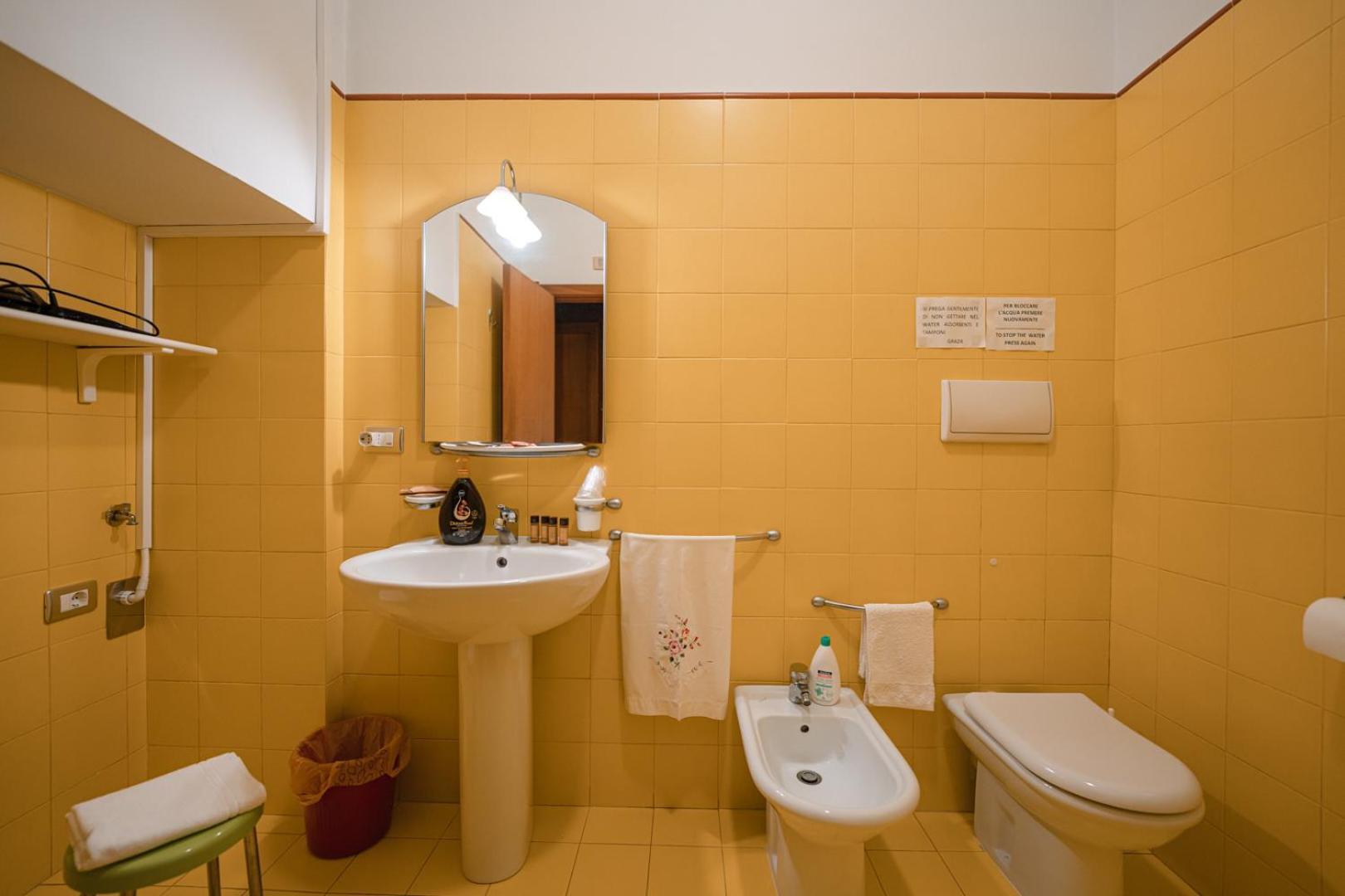 La Piccola Torre Hotel Bisceglie Ngoại thất bức ảnh