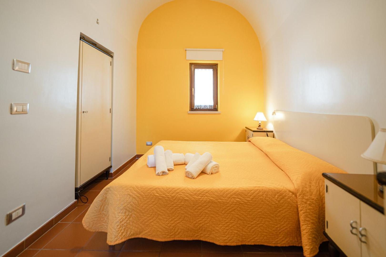 La Piccola Torre Hotel Bisceglie Phòng bức ảnh