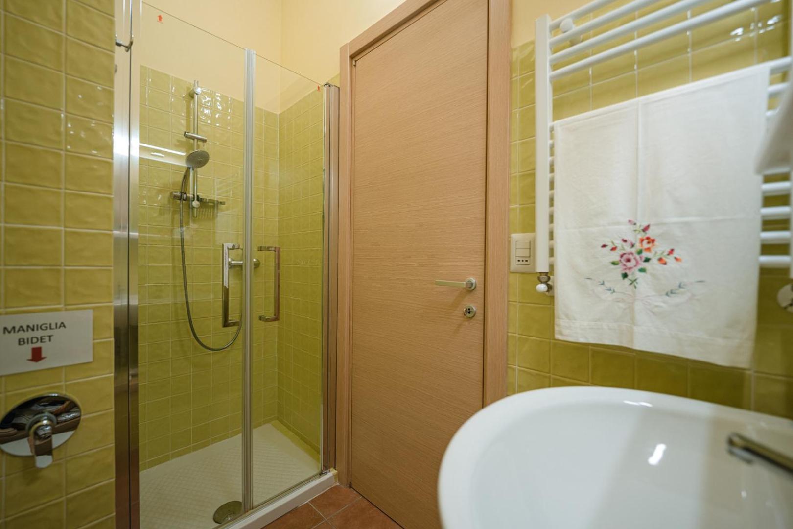 La Piccola Torre Hotel Bisceglie Phòng bức ảnh