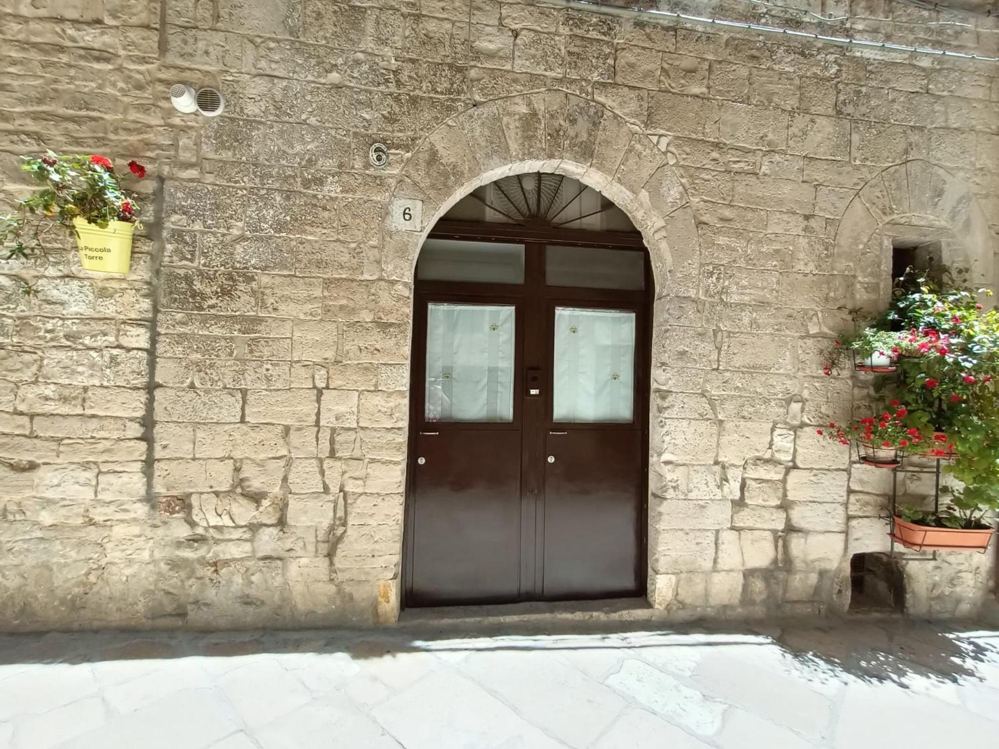La Piccola Torre Hotel Bisceglie Phòng bức ảnh